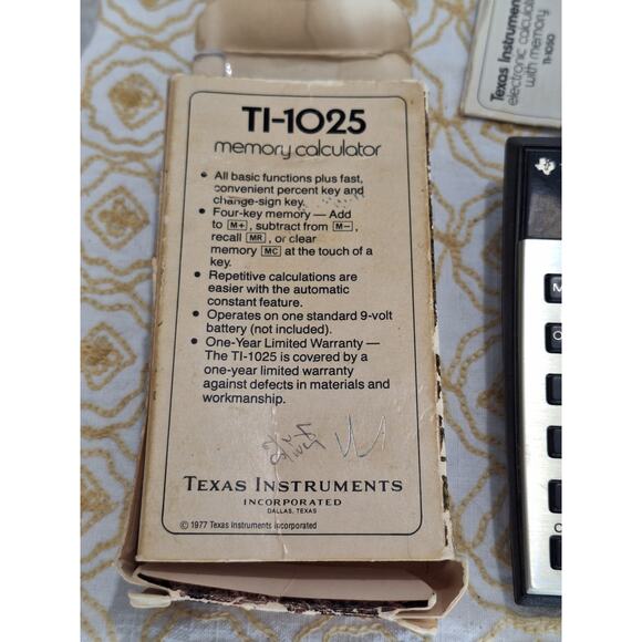 Texas Instruments TI-1025 Memory Calculator w/Box and Instructions- Works Great! - Picture 3 of 11